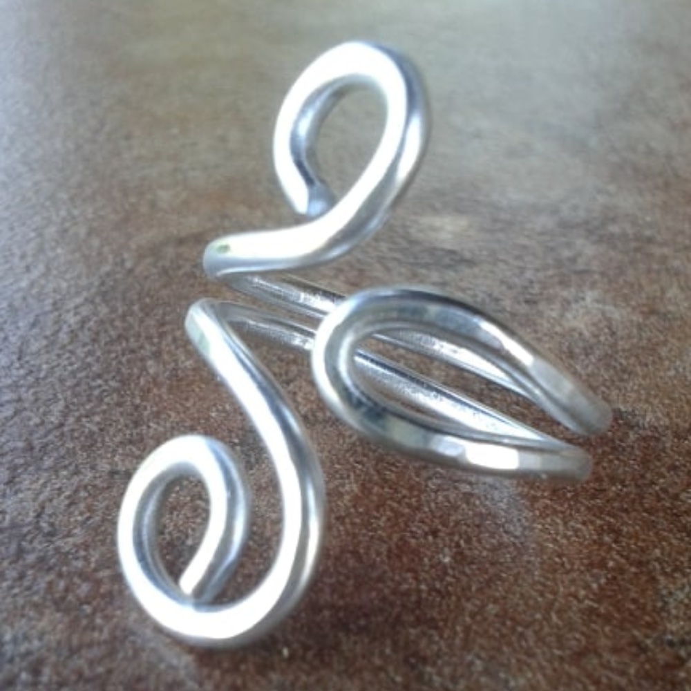 Wire Ring - Picture 2 of 4